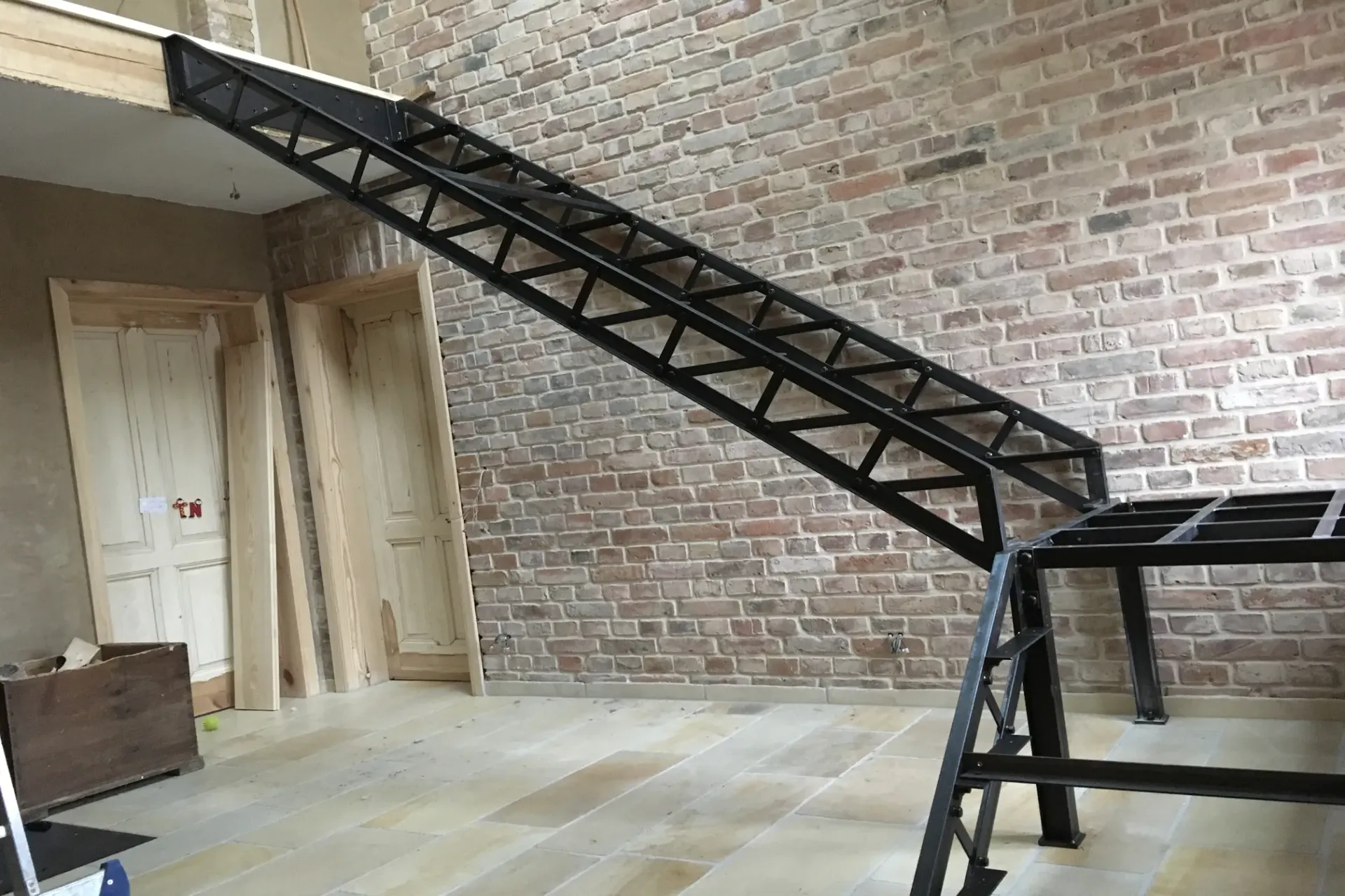 st37 Atelier & Werkstatt für Eisen- und Feuerarbeiten Haus Ziethen